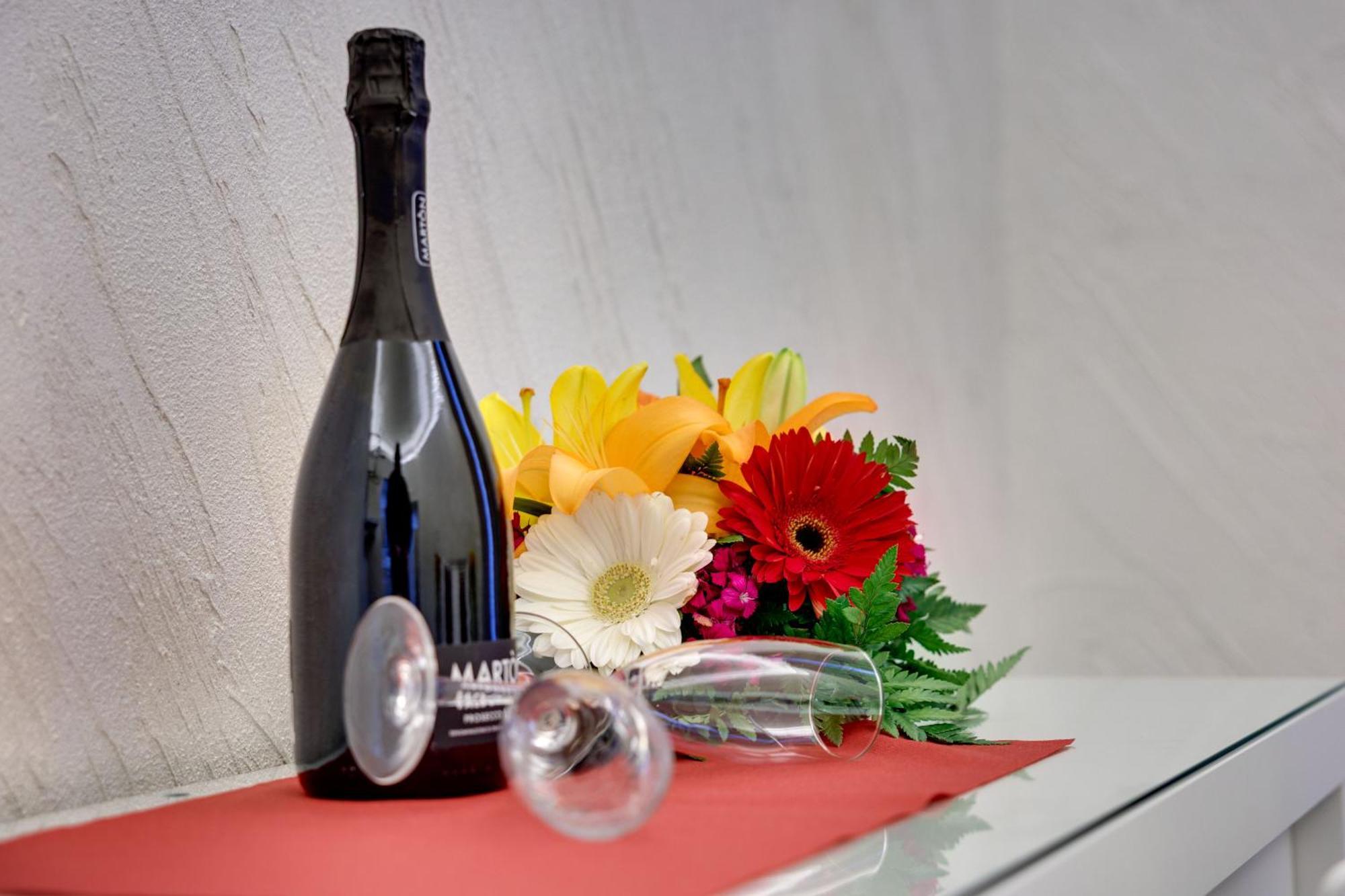 V Collection Rome Jubilee Guest House — Photos 1